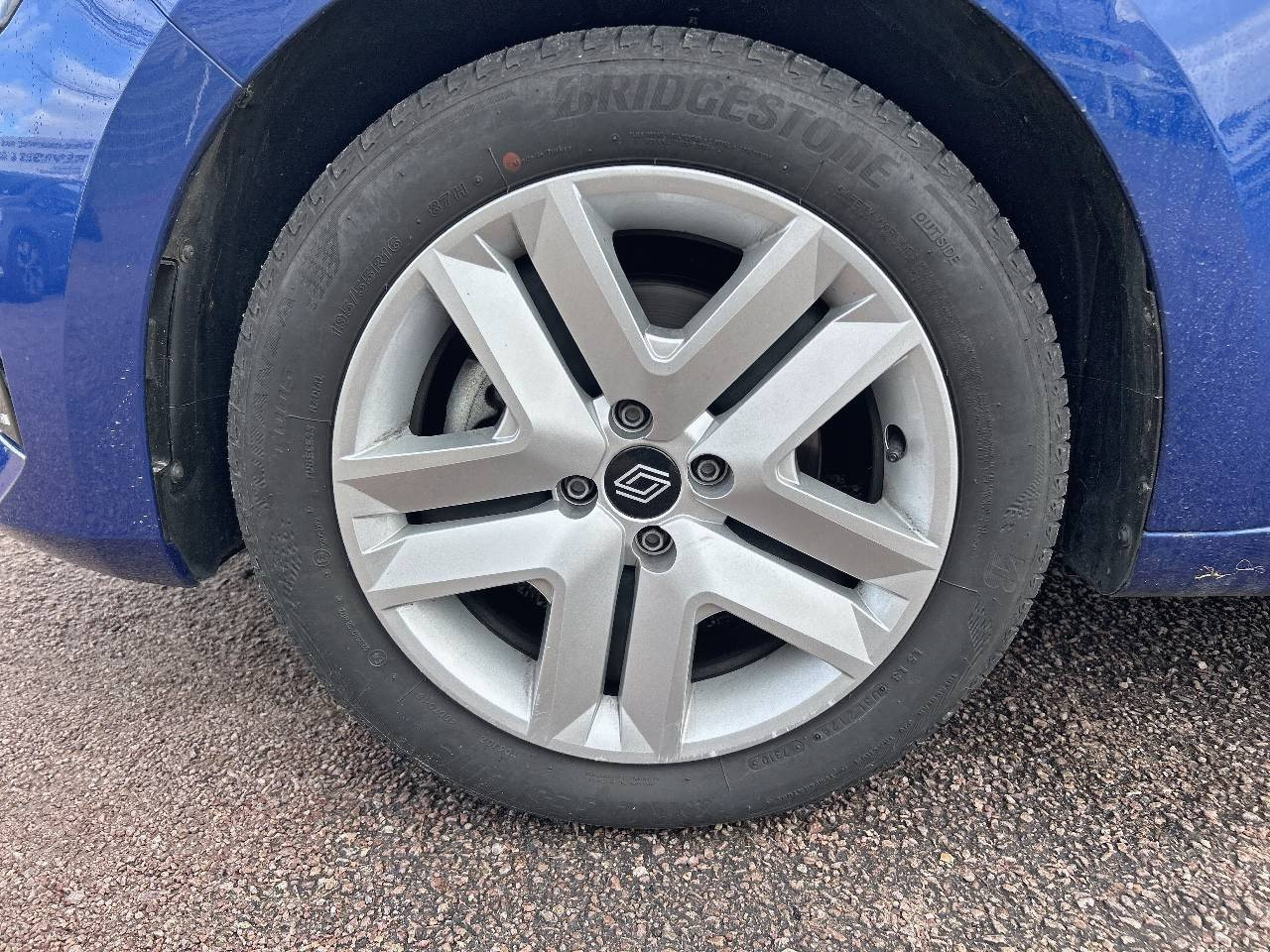 Vente en ligne Renault Clio 5 Clio Blue dCi 100 ch GSR2 au prix de 18 590 €