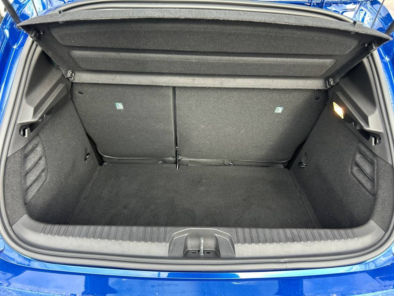 Vente en ligne Renault Clio 5 Clio Blue dCi 100 ch GSR2 au prix de 18 590 €