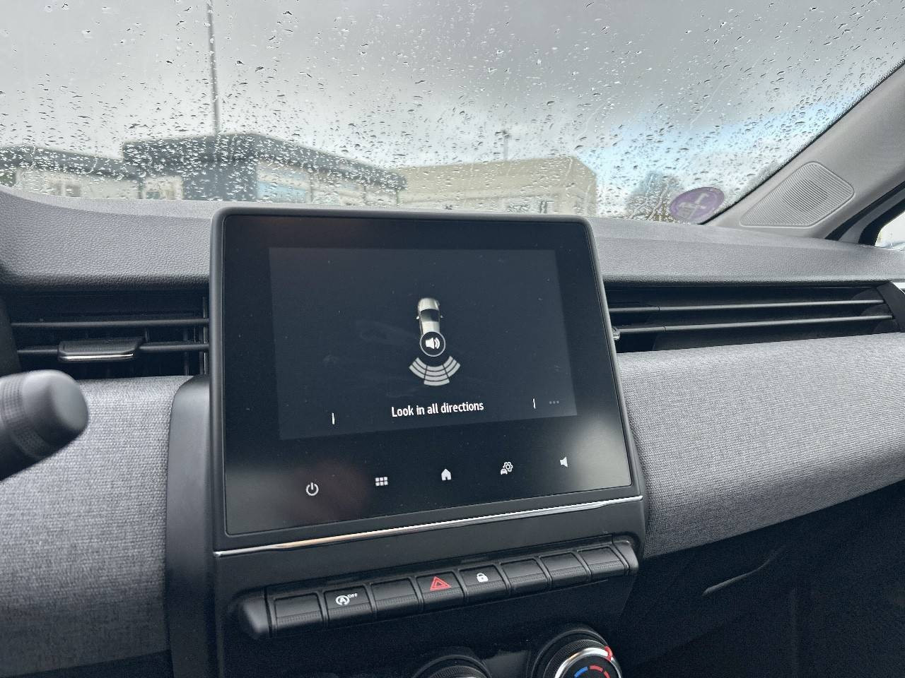 Vente en ligne Renault Clio 5 Clio SCe 65 au prix de 13 990 €