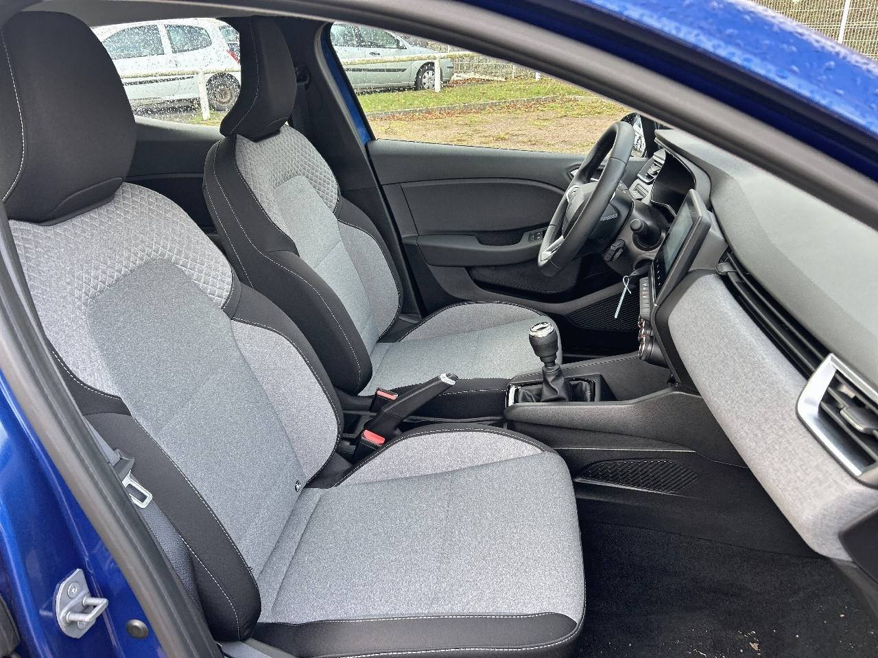 Vente en ligne Renault Clio 5 Clio Blue dCi 100 ch GSR2 au prix de 18 590 €