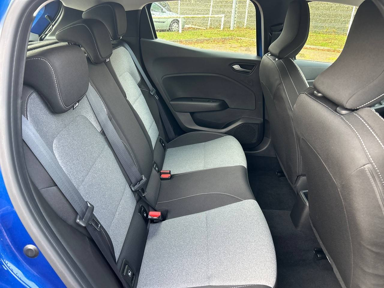 Vente en ligne Renault Clio 5 Clio Blue dCi 100 ch GSR2 au prix de 18 590 €