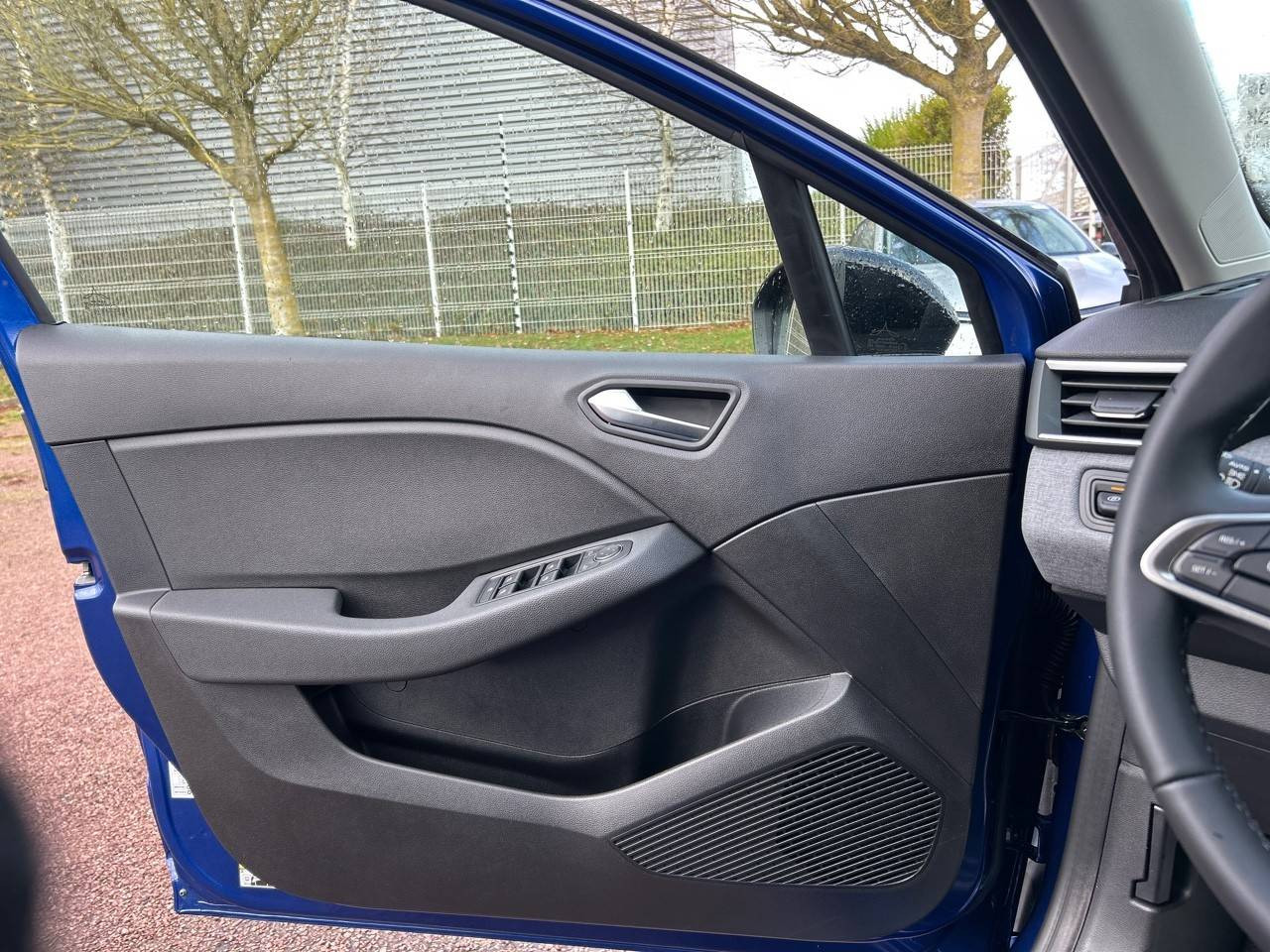 Vente en ligne Renault Clio 5 Clio Blue dCi 100 ch GSR2 au prix de 18 590 €