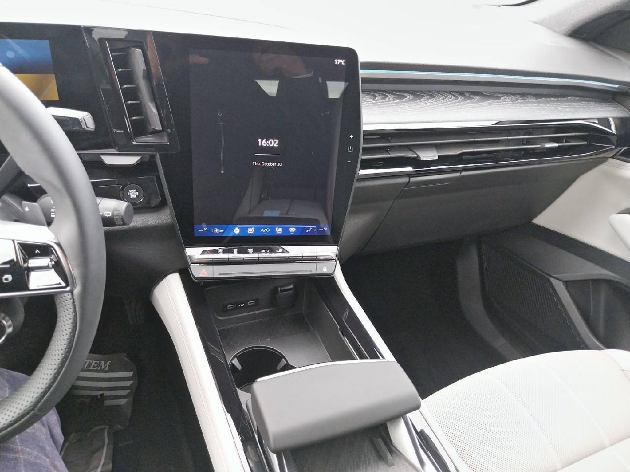 Vente en ligne Renault Espace Espace E-Tech full hybrid 200 GSR2 au prix de 39 590 €