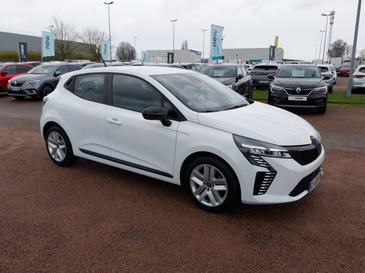 Vente en ligne Renault Clio 5 Clio TCe 90 au prix de 15 990 €