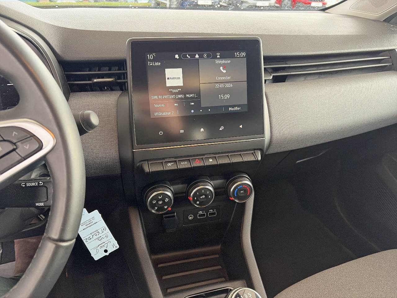 Vente en ligne Renault Clio 5 Clio TCe 90 au prix de 15 990 €