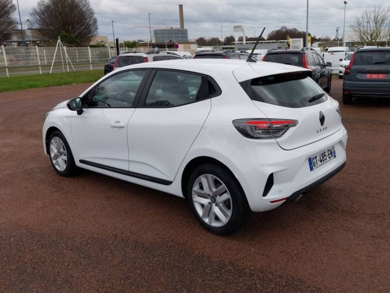 Vente en ligne Renault Clio 5 Clio TCe 90 au prix de 15 990 €