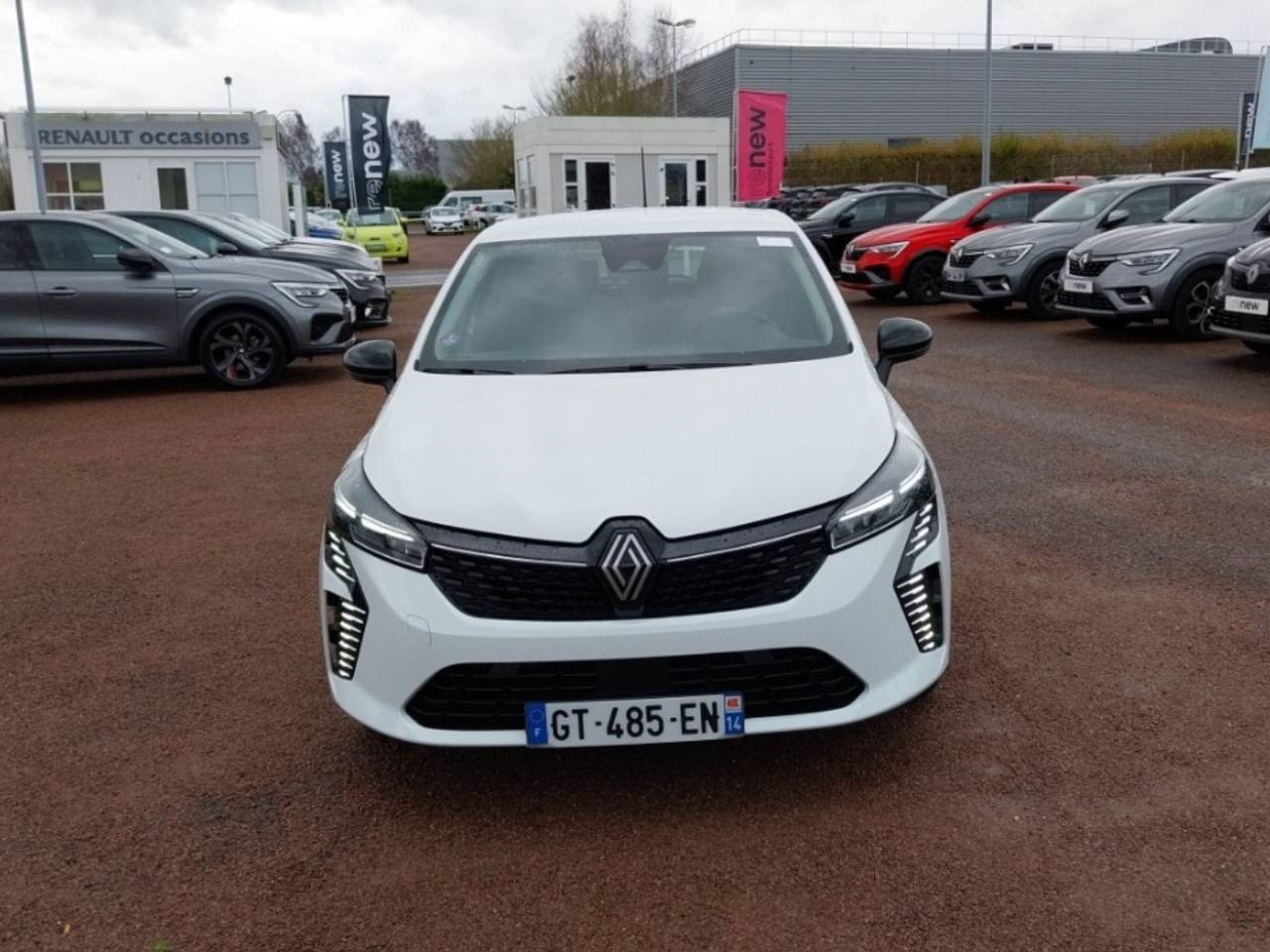 Vente en ligne Renault Clio 5 Clio TCe 90 au prix de 15 990 €