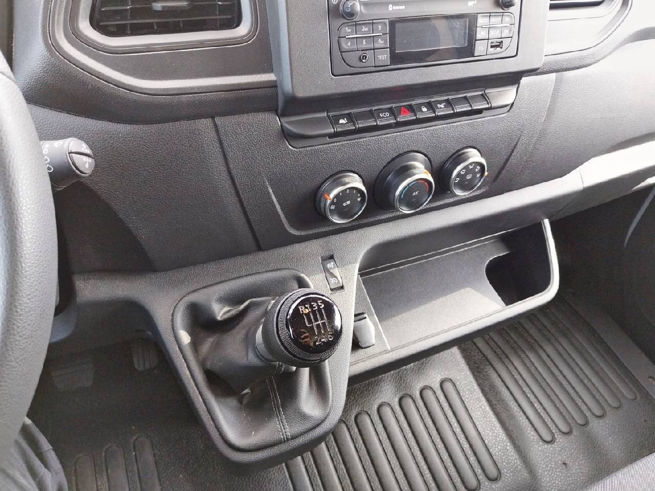 Vente en ligne Renault Master Fourgon MASTER FGN TRAC F3500 L2H2 BLUE DCI 135 au prix de 26 490 €