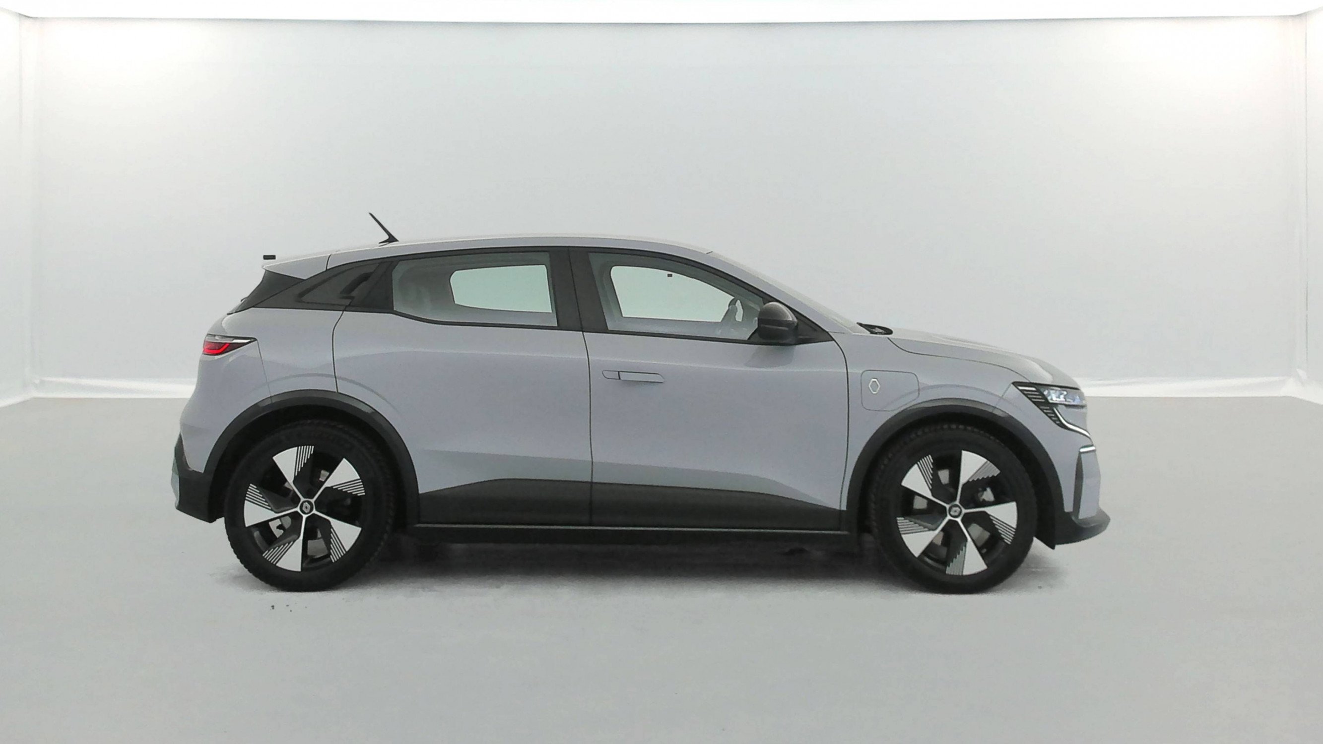 Vente en ligne Renault Megane E-Tech  EV60 220 ch super charge au prix de 19 990 €