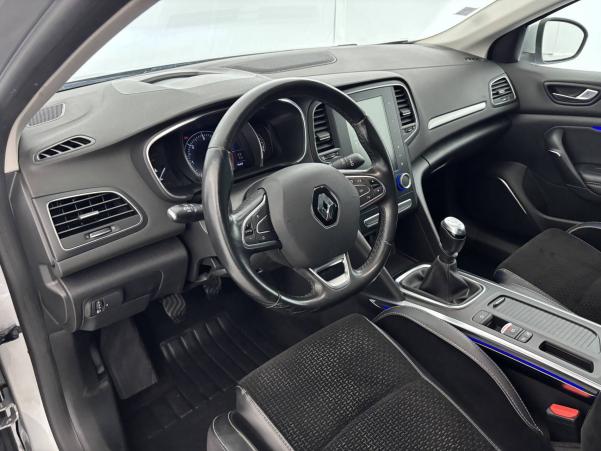 Vente en ligne Renault Megane 4 Mégane IV Berline Blue dCi 115 au prix de 14 790 €
