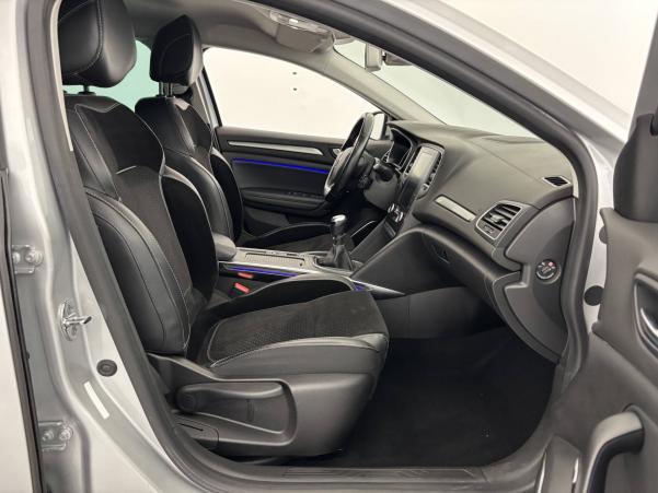 Vente en ligne Renault Megane 4 Mégane IV Berline Blue dCi 115 au prix de 14 790 €