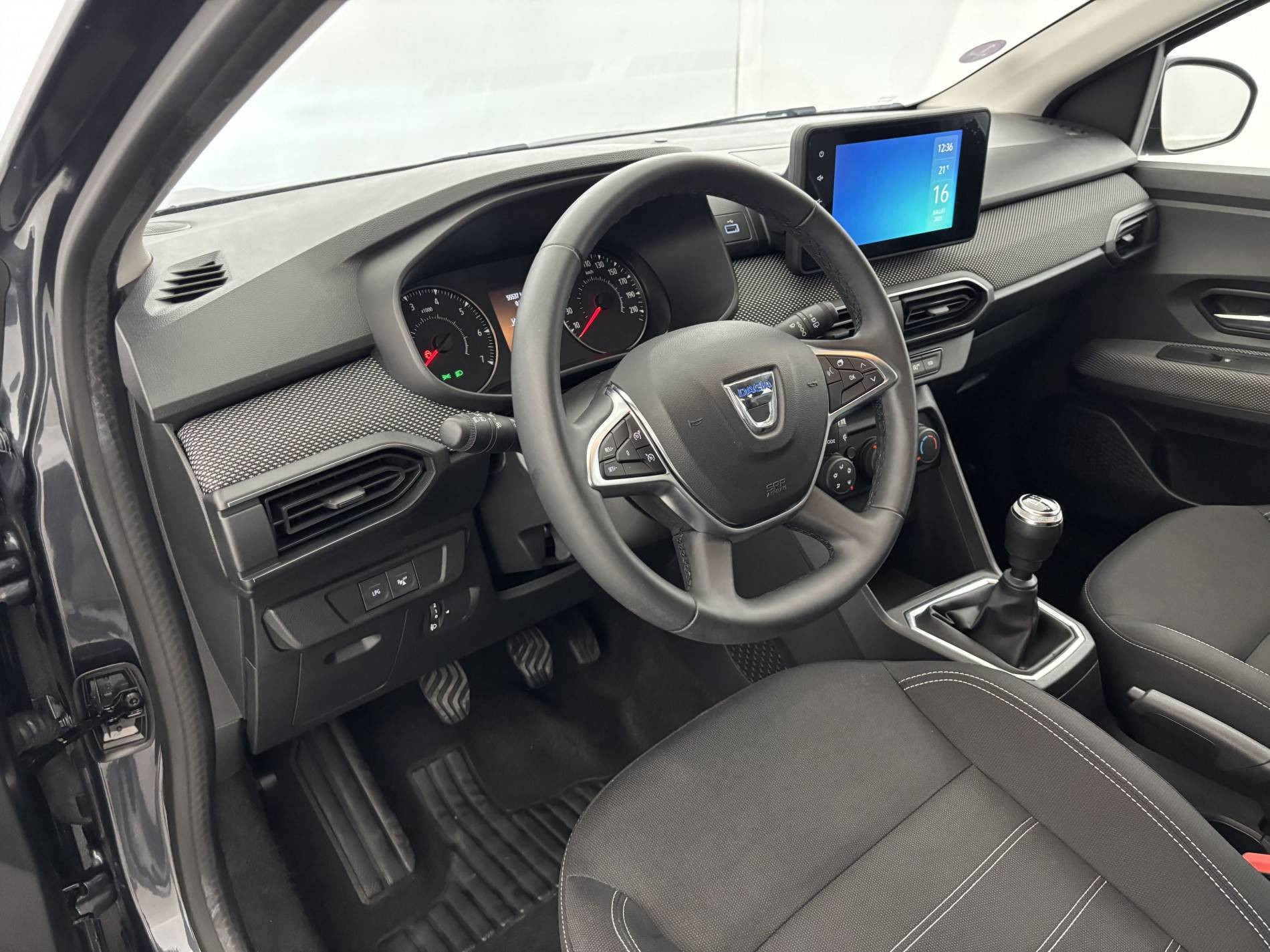 Vente en ligne Dacia Jogger  ECO-G 100 5 places au prix de 14 990 €