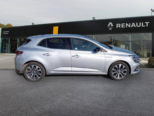 Vente en ligne Renault Megane 4  Blue dCi 115 EDC au prix de 24 990 €