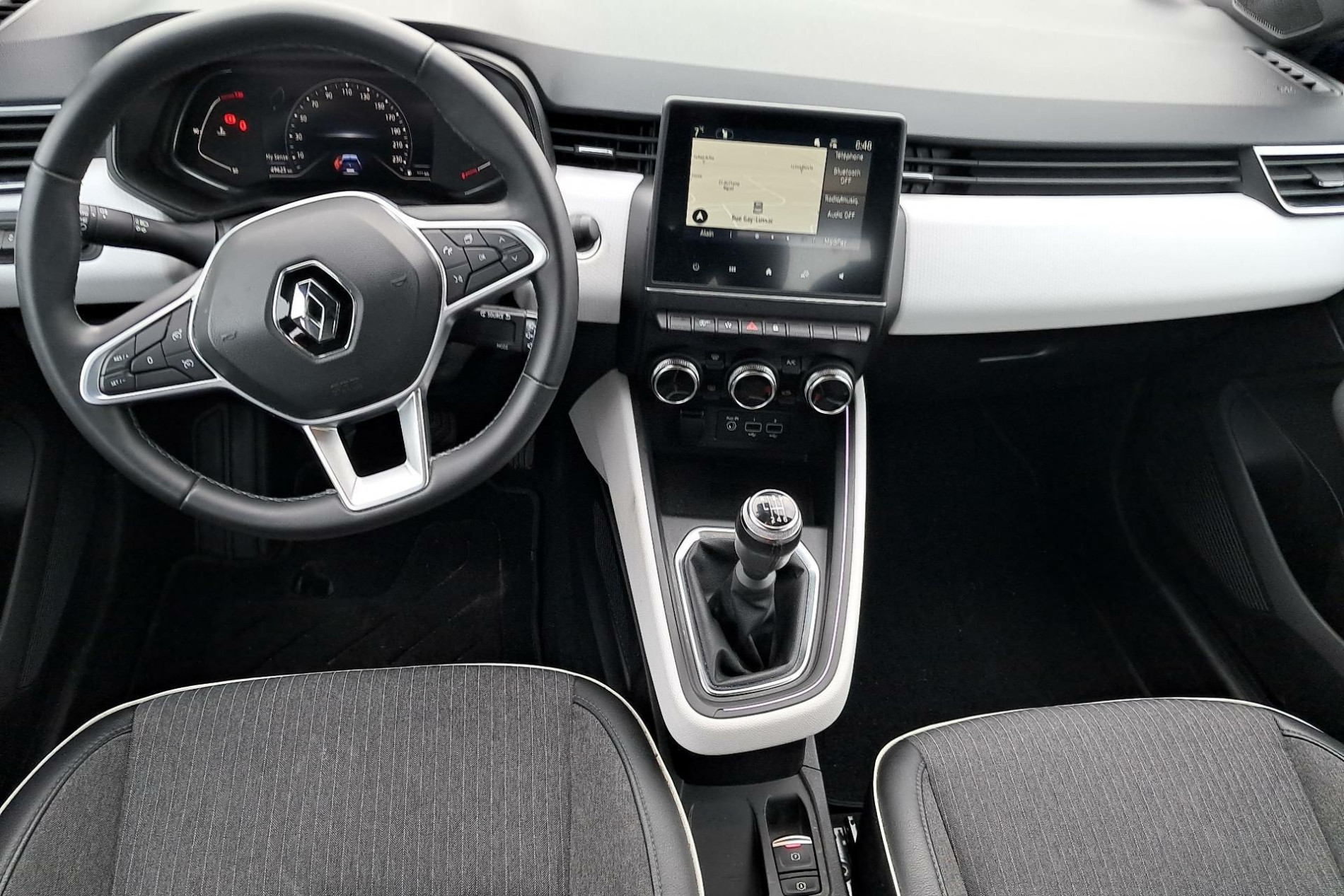 Vente en ligne Renault Clio 5 Clio TCe 90 - 21N au prix de 13 990 €