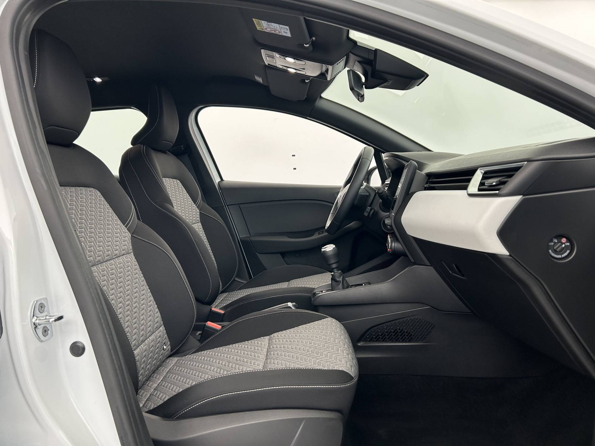 Vente en ligne Renault Clio 5 Clio TCe 90 - 21N au prix de 14 490 €