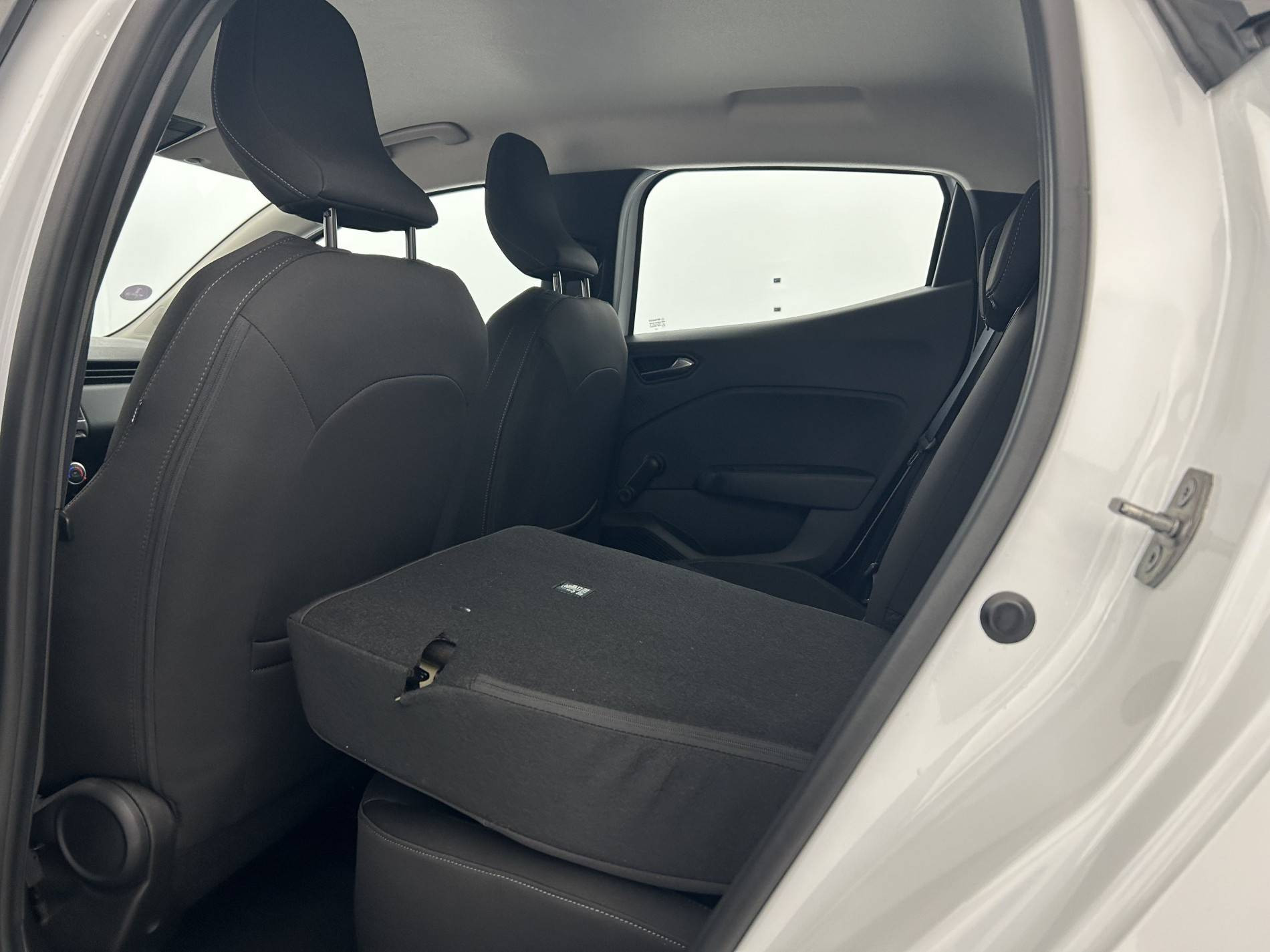 Vente en ligne Renault Clio 5 Clio TCe 90 au prix de 14 290 €