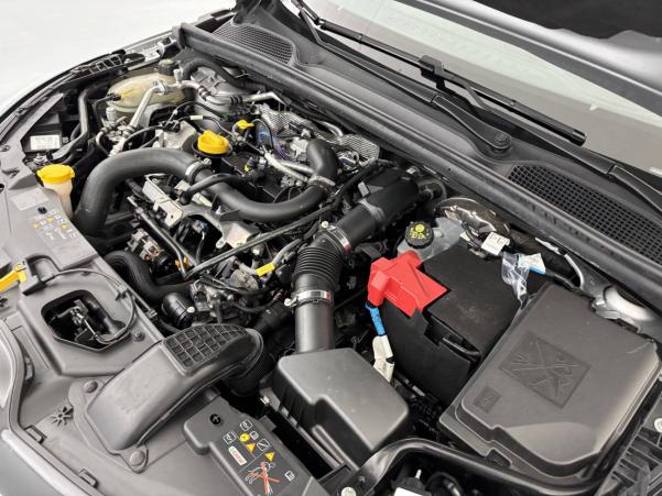 Vente en ligne Renault Clio 5 Clio TCe 90 - 21 au prix de 15 490 €