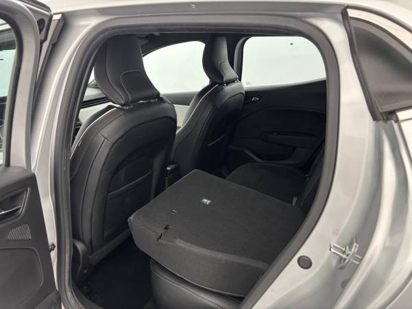 Vente en ligne Renault Clio 5 Clio TCe 90 - 21 au prix de 15 490 €