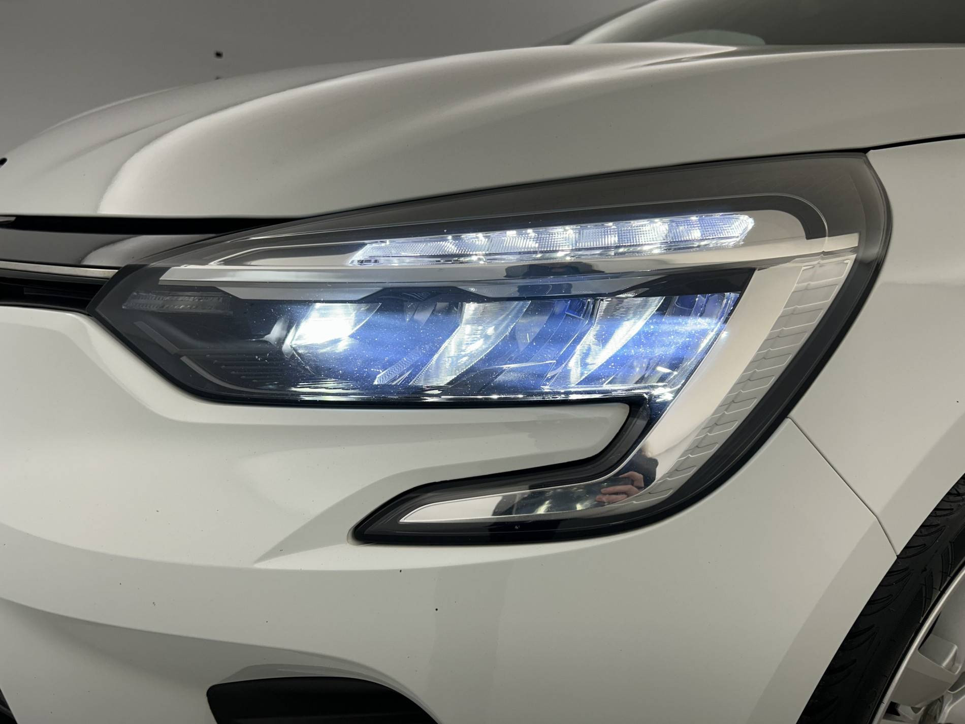 Vente en ligne Renault Clio 5 Clio Blue dCi 100 - 21N au prix de 14 990 €