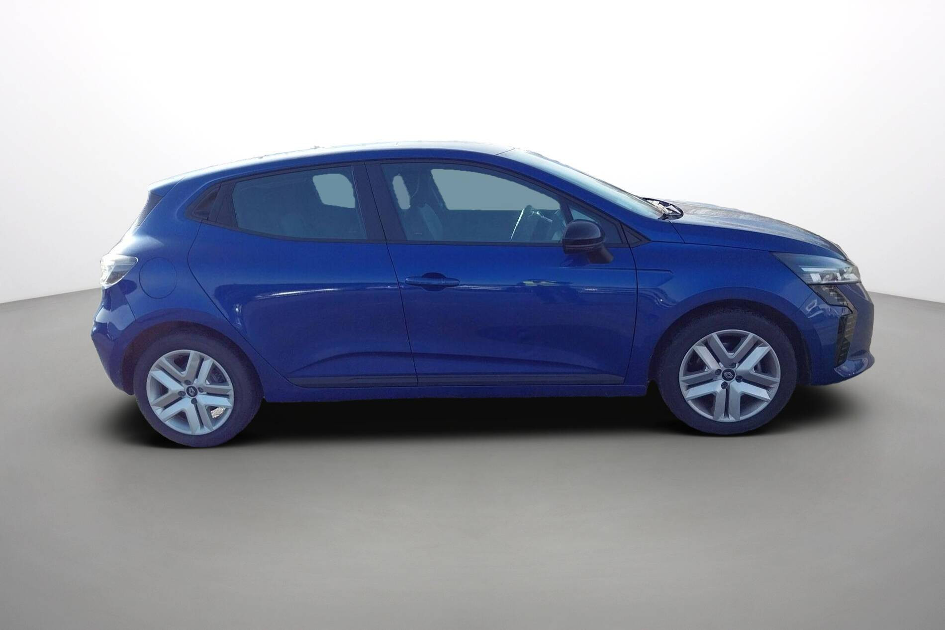 Vente en ligne Renault Clio 5 Clio dCi 100 au prix de 16 990 €