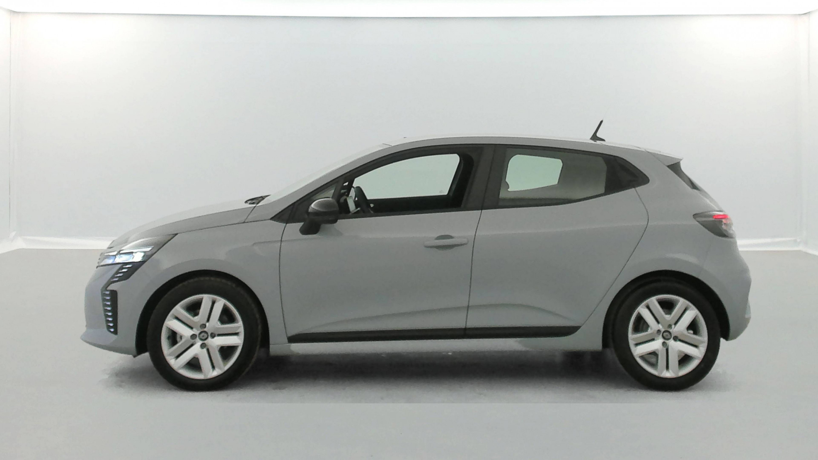 Vente en ligne Renault Clio 5 Clio E-Tech full hybrid 145 ch GSR2 au prix de 20 890 €