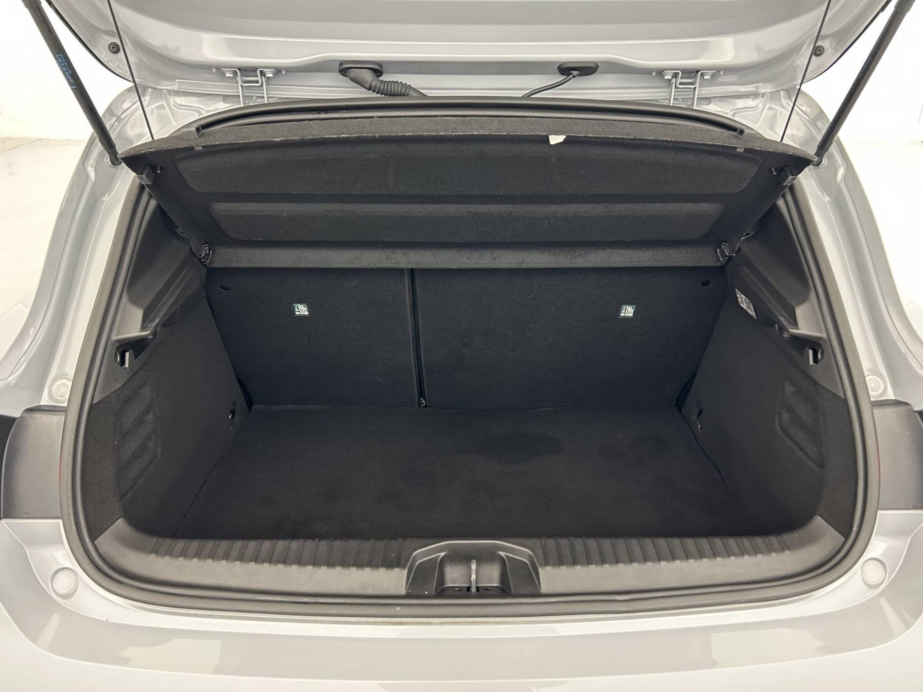 Vente en ligne Renault Clio 5 Clio E-Tech full hybrid 145 ch GSR2 au prix de 20 890 €