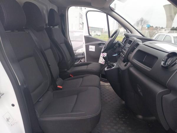 Vente en ligne Renault Trafic 3 Fourgon TRAFIC FGN L2H1 1300 KG DCI 120 au prix de 24 990 €