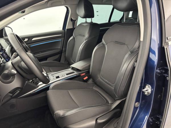 Vente en ligne Renault Megane 4 Estate Mégane IV Estate E-TECH Plug-In Hybride 160 au prix de 18 990 €