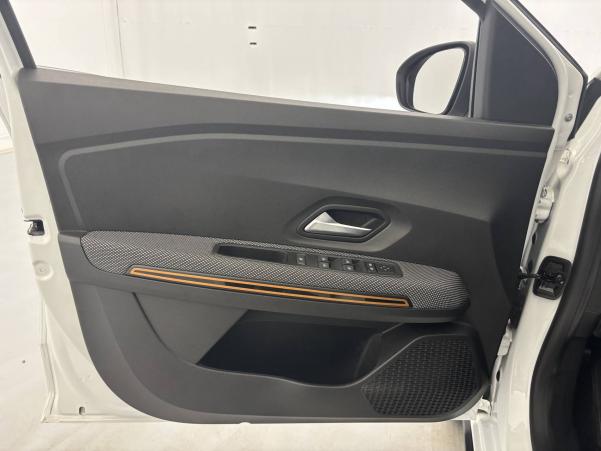 Vente en ligne Dacia Sandero  ECO-G 100 au prix de 11 990 €