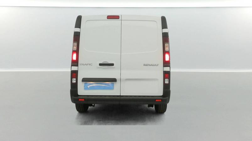 Vente en ligne Renault Trafic 3 Fourgon TRAFIC FGN L1H1 3000 KG BLUE DCI 130 au prix de 23 990 €