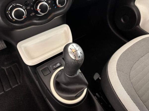 Vente en ligne Renault Twingo 3  1.0 SCe 70 Stop & Start E6C au prix de 8 990 €