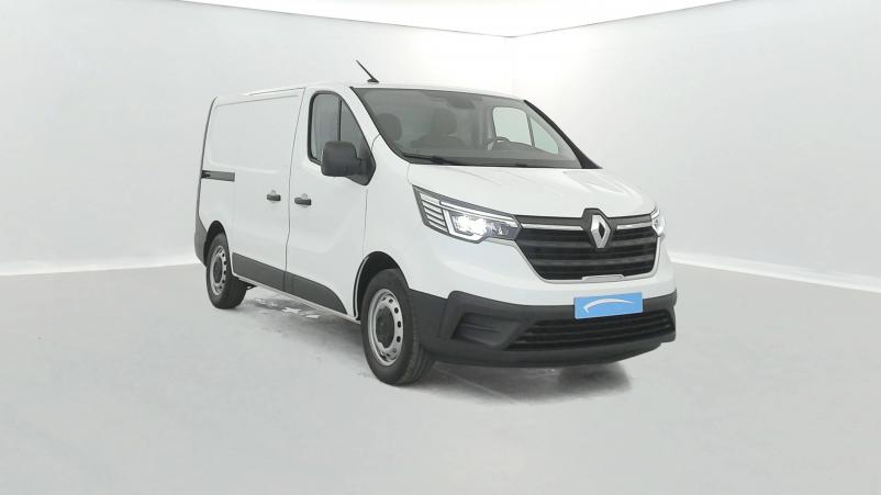 Vente en ligne Renault Trafic 3 Fourgon TRAFIC FGN L1H1 3000 KG BLUE DCI 130 au prix de 23 990 €