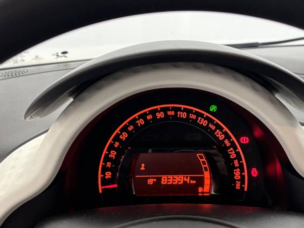 Vente en ligne Renault Twingo 3  1.0 SCe 70 Stop & Start E6C au prix de 8 990 €