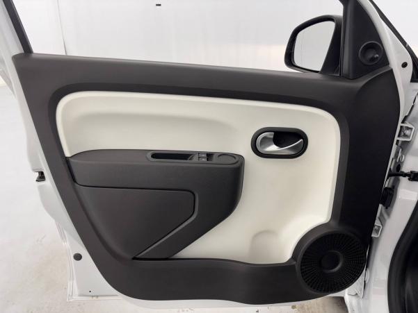 Vente en ligne Renault Twingo 3  1.0 SCe 70 Stop & Start E6C au prix de 8 990 €