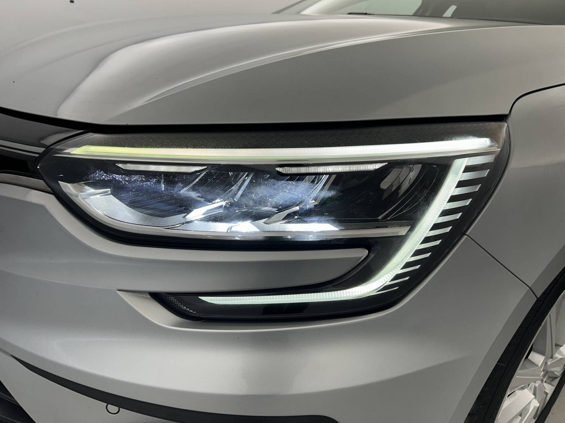 Vente en ligne Renault Megane 4 Mégane IV Berline Blue dCi 115 - 21B au prix de 16 990 €