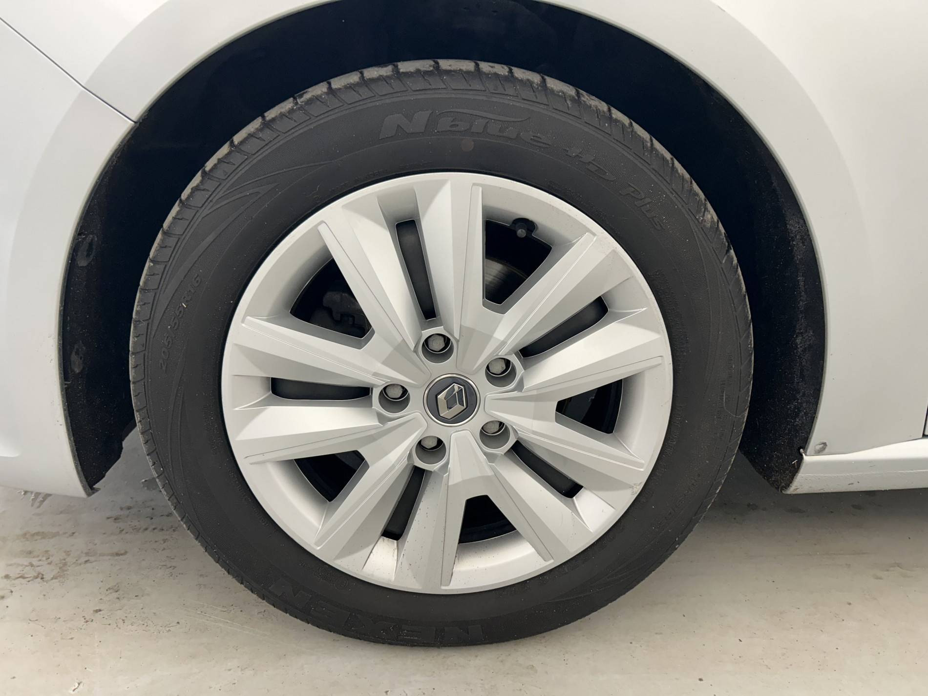 Vente en ligne Renault Megane 4 Mégane IV Berline Blue dCi 115 - 21B au prix de 16 990 €