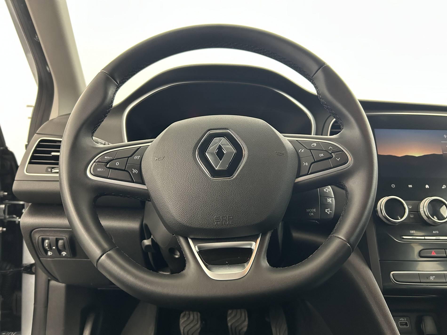 Vente en ligne Renault Megane 4 Mégane IV Berline Blue dCi 115 - 21B au prix de 16 990 €