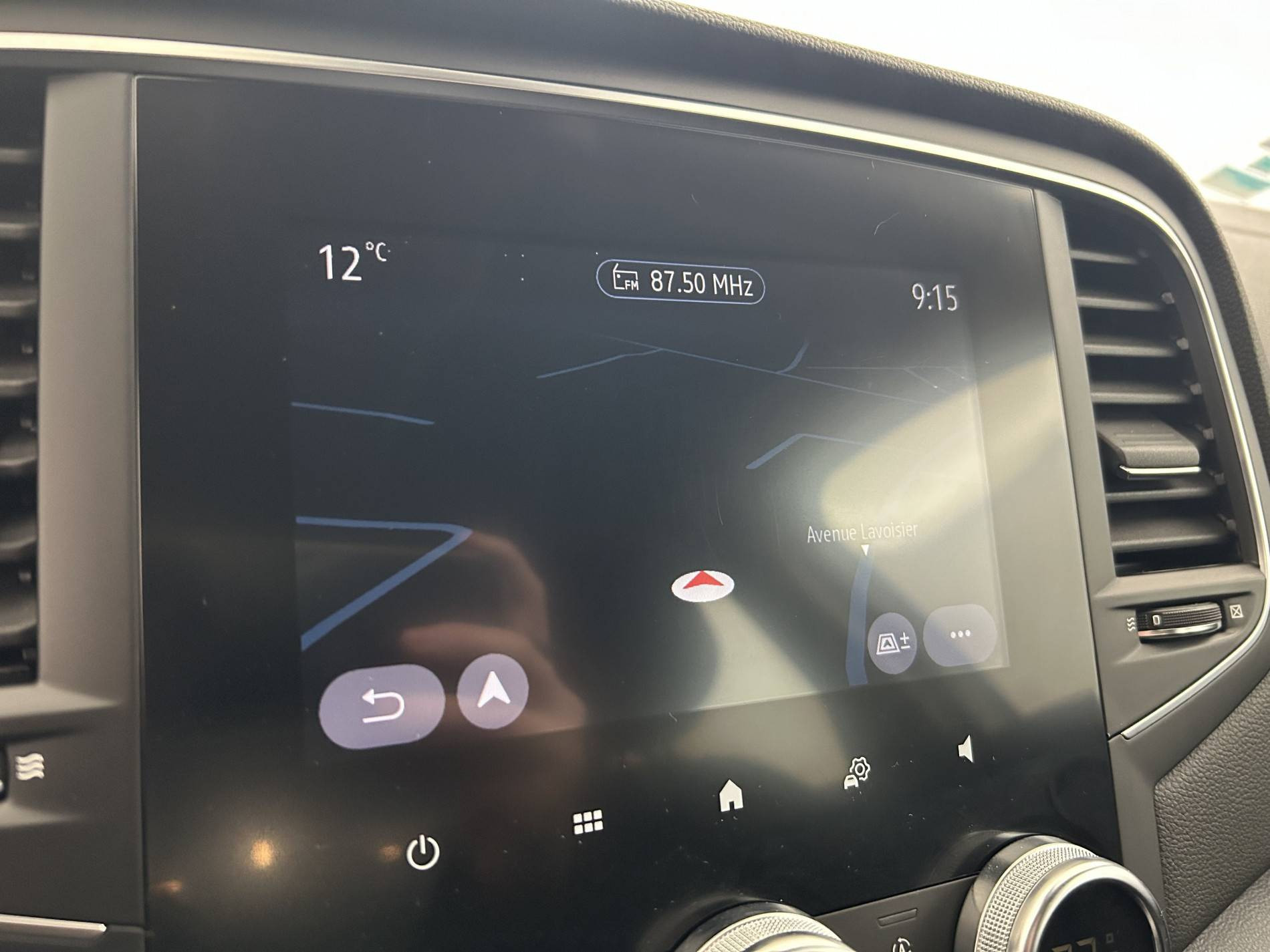 Vente en ligne Renault Megane 4 Mégane IV Berline Blue dCi 115 - 21B au prix de 16 990 €