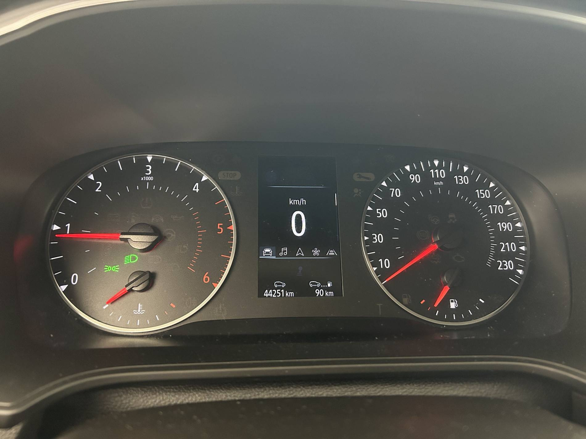 Vente en ligne Renault Megane 4 Mégane IV Berline Blue dCi 115 - 21B au prix de 16 990 €