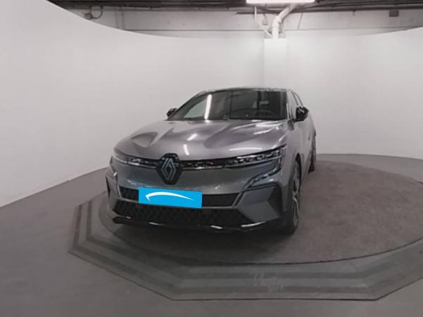 Vente en ligne Renault Megane E-Tech  220 ch autonomie confort AC7 GSR2 au prix de 40 874 €