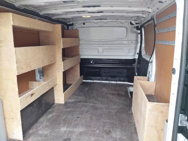 Vente en ligne Renault Trafic 3 Fourgon TRAFIC FGN L1H1 1000 KG DCI 120 au prix de 22 990 €
