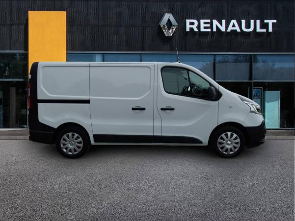 Vente en ligne Renault Trafic 3 Fourgon TRAFIC FGN L1H1 1000 KG DCI 120 au prix de 22 990 €