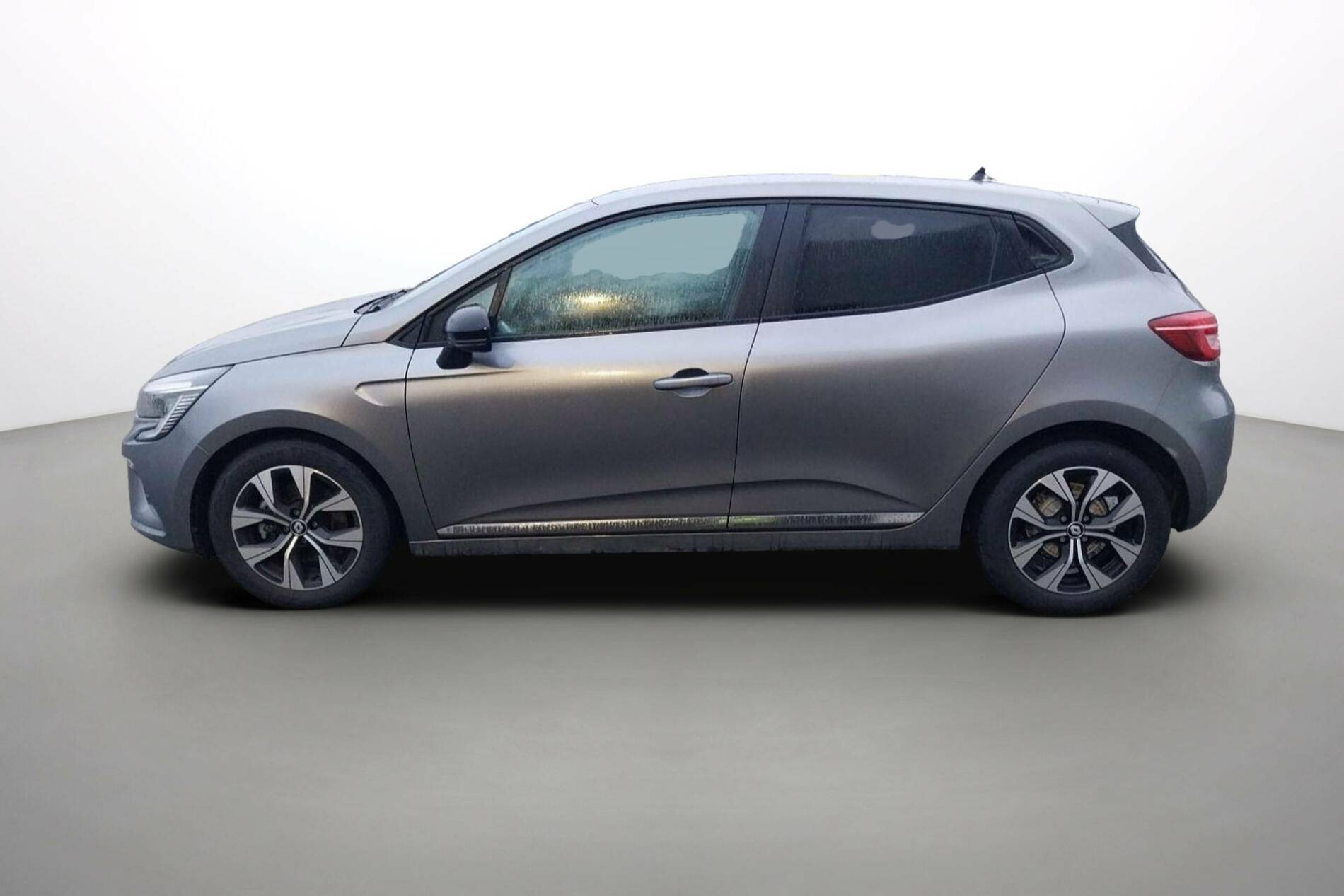 Vente en ligne Renault Clio 5 Clio Blue dCi 100 au prix de 16 990 €