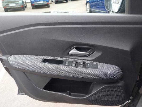 Vente en ligne Dacia Sandero  ECO-G 100 au prix de 17 900 €