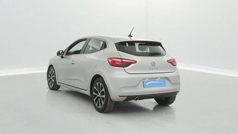 Vente en ligne Renault Clio 5 Clio TCe 90 - 21N au prix de 15 990 €