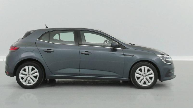 Vente en ligne Renault Megane 4 Mégane IV Berline TCe 140 EDC FAP au prix de 19 900 €