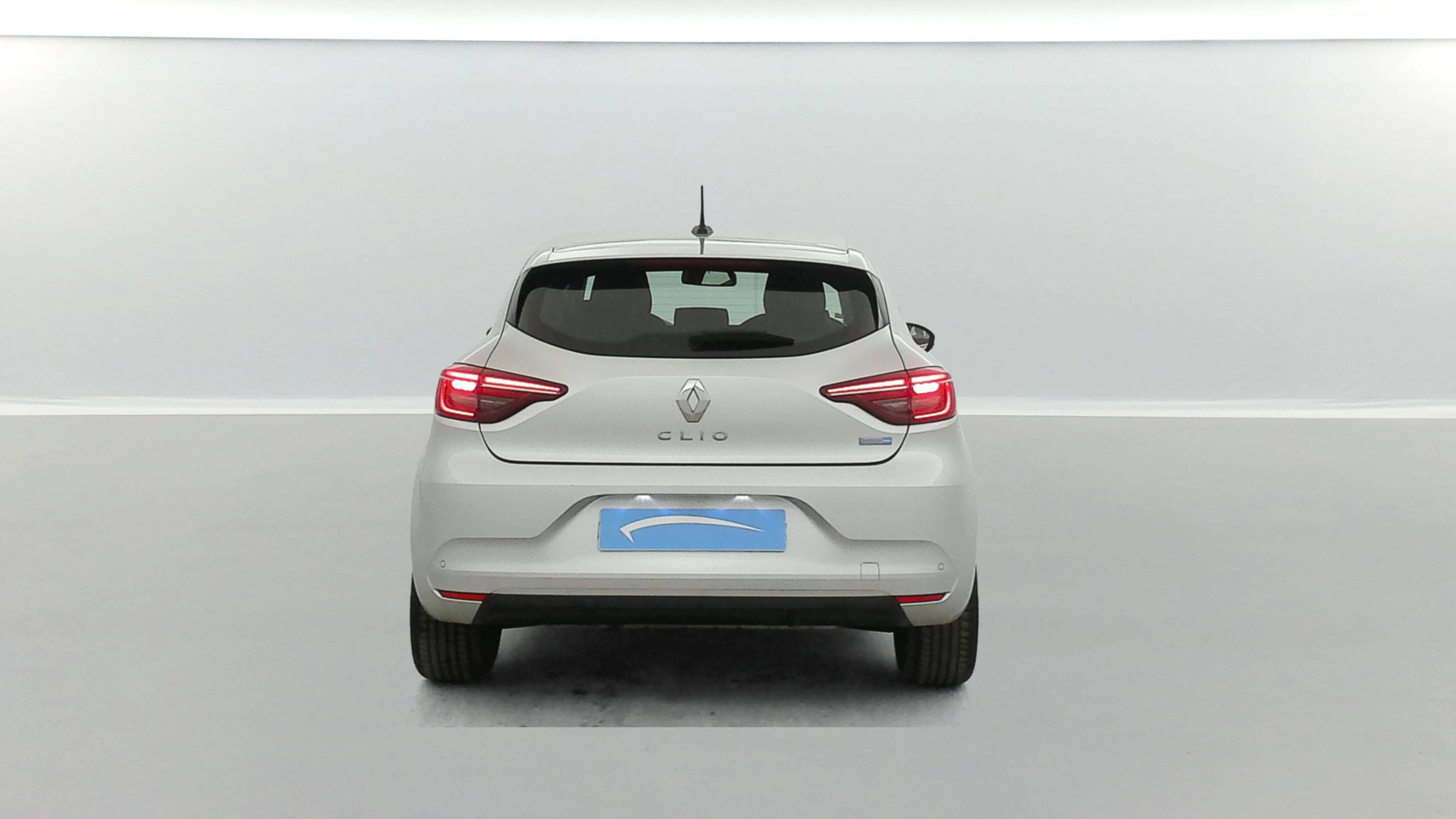 Vente en ligne Renault Clio 5 Clio E-Tech 140 - 21N au prix de 18 590 €