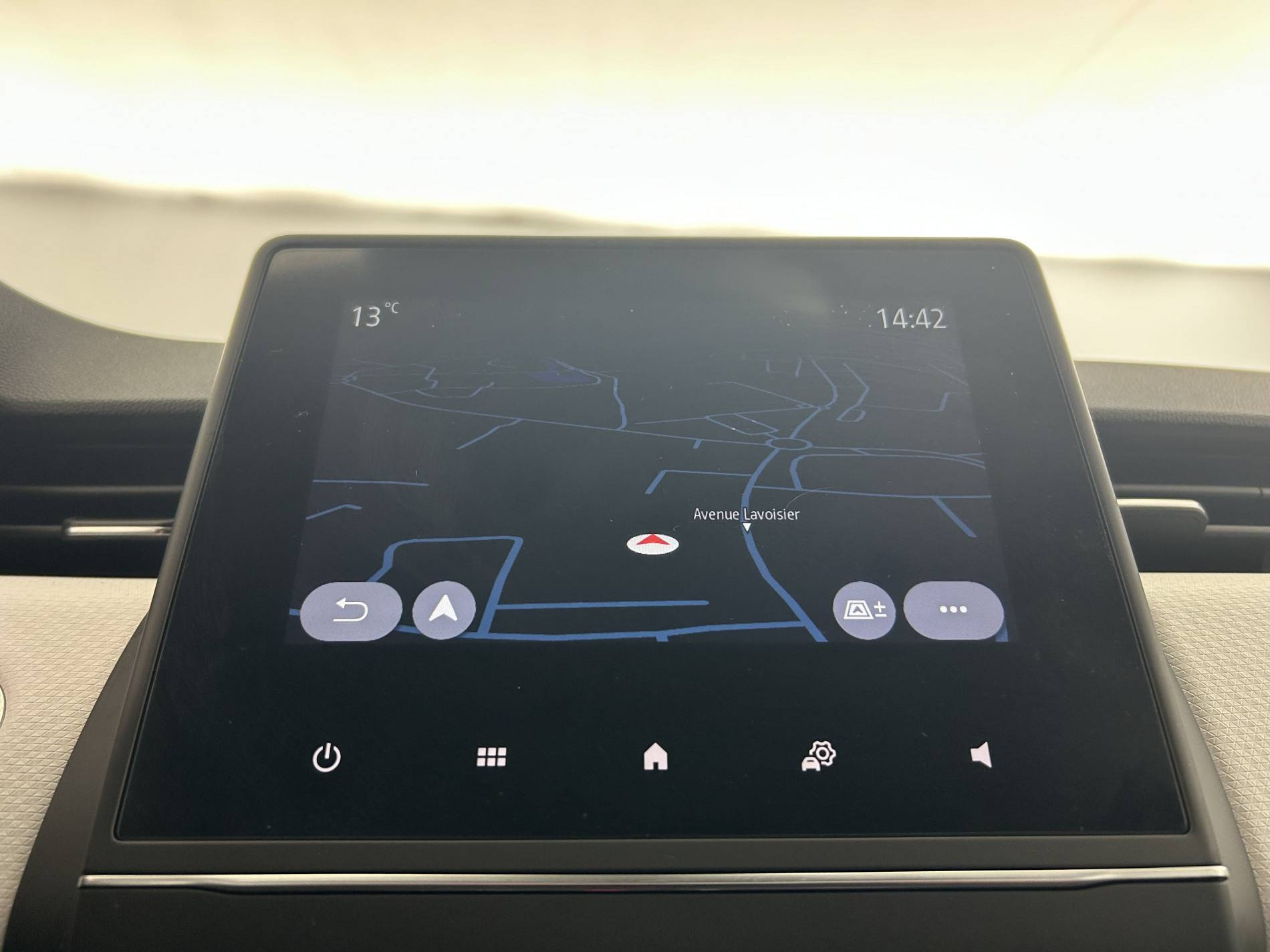 Vente en ligne Renault Clio 5 Clio E-Tech 140 - 21N au prix de 18 590 €