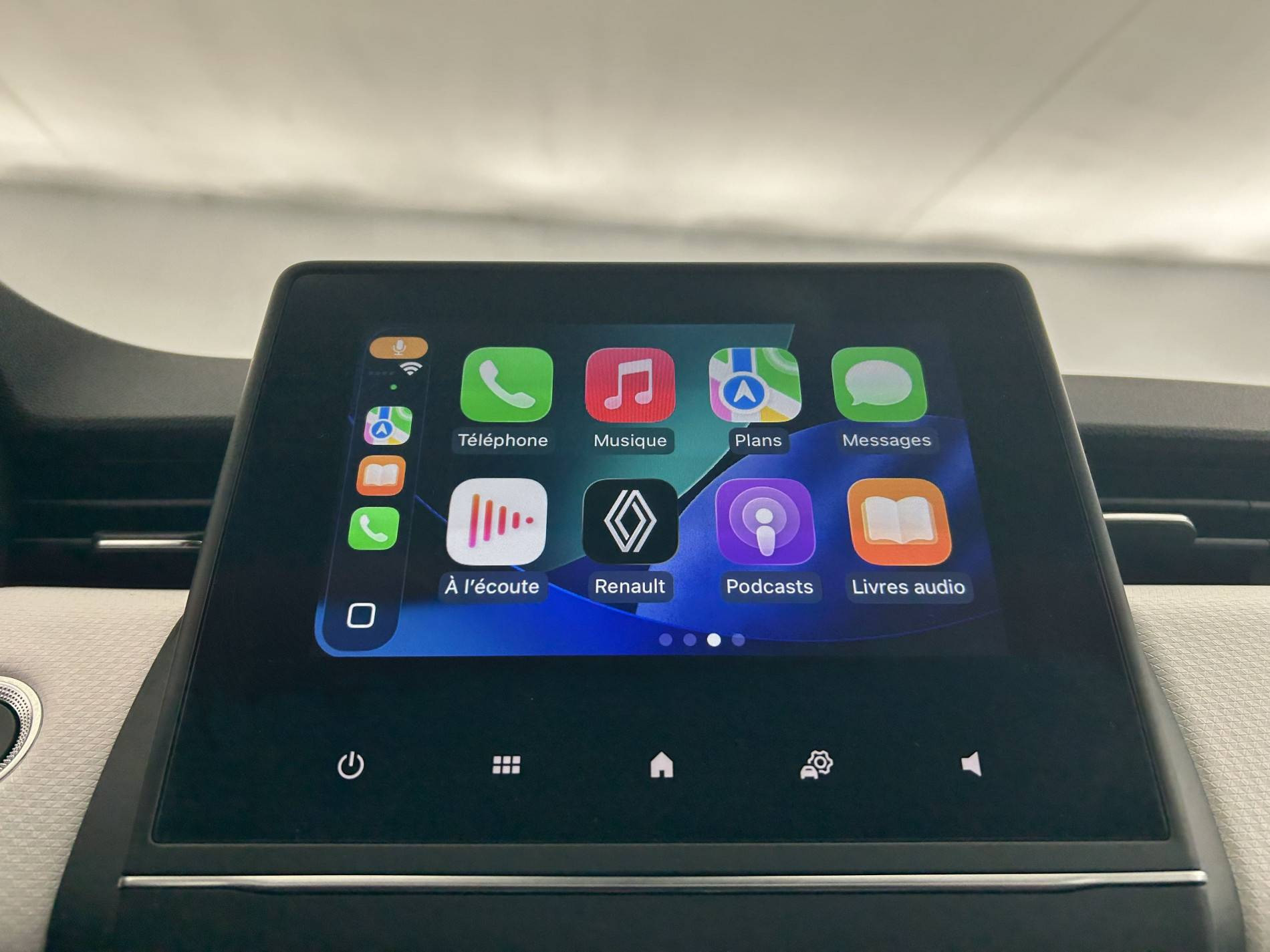 Vente en ligne Renault Clio 5 Clio E-Tech 140 - 21N au prix de 18 590 €