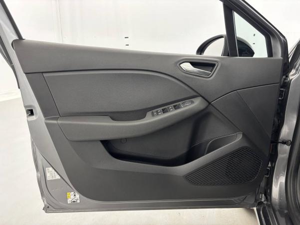 Vente en ligne Renault Clio 5 Clio TCe 90 au prix de 16 890 €